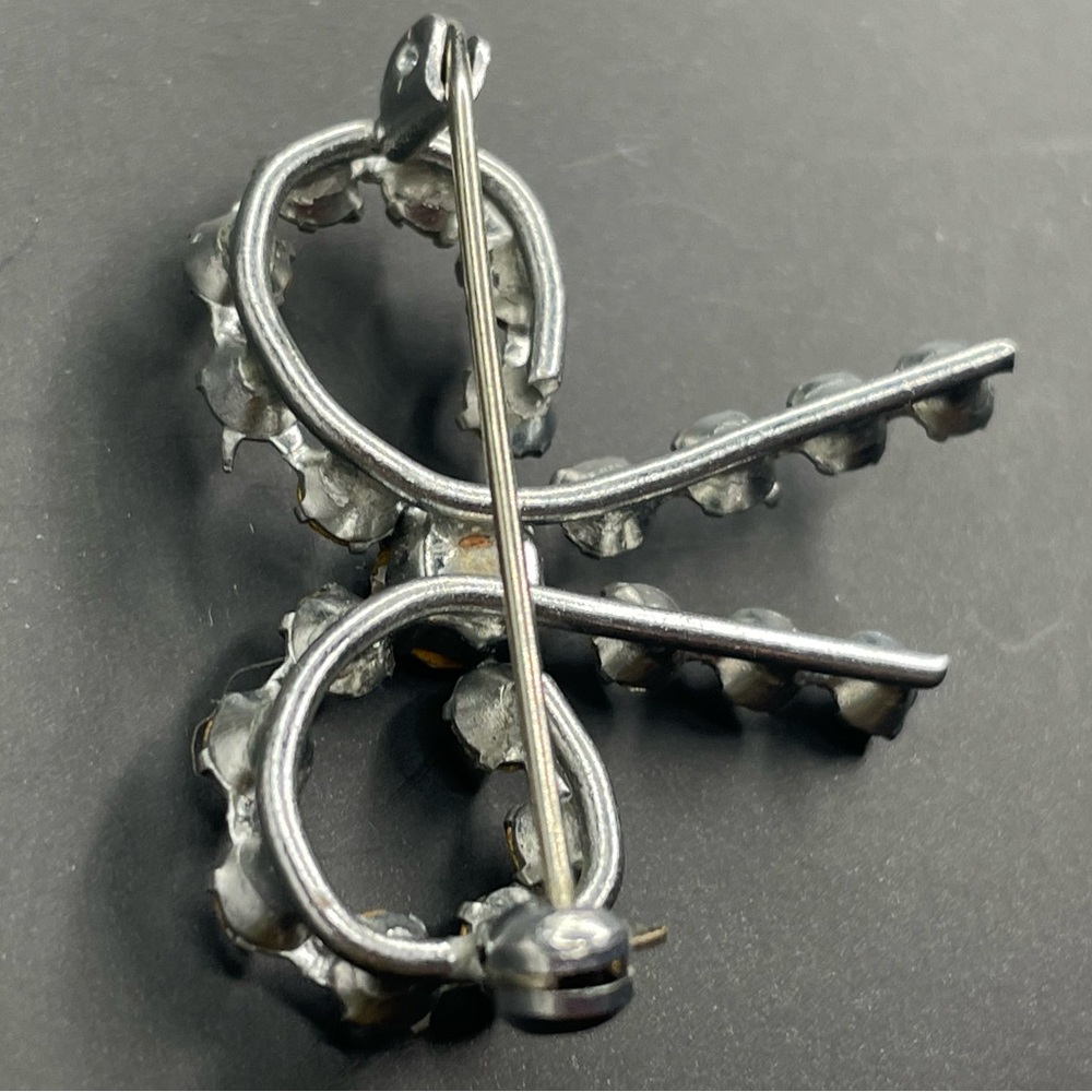 Vintage Rhinestone Bow Brooch Pin - Picture 8 of 8
